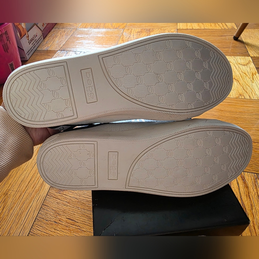 NEW | Bebe Women's Dacia Sneakers - Picture 8 of 9